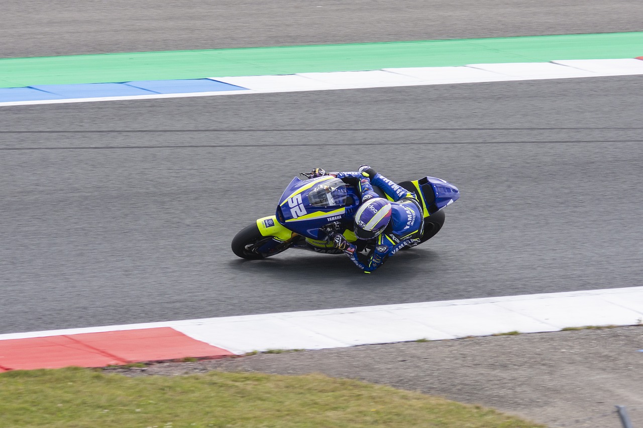 人热血沸腾 人热血沸腾